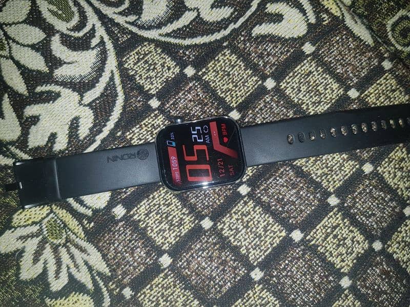 ronin r 9 smart watch with box and genuine  first hand 0