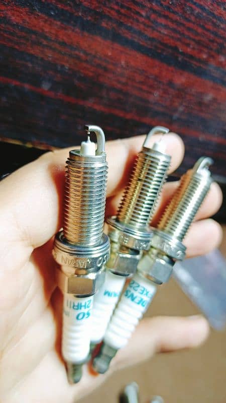 JAPNESE IMPORTED Best Fuel Average spark plugs 4