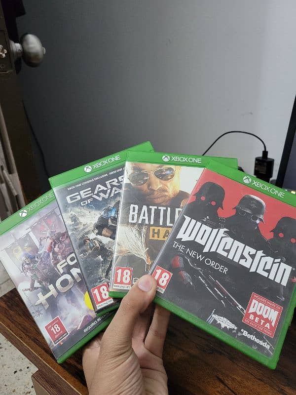 Selling 4 Games Xbox One 0