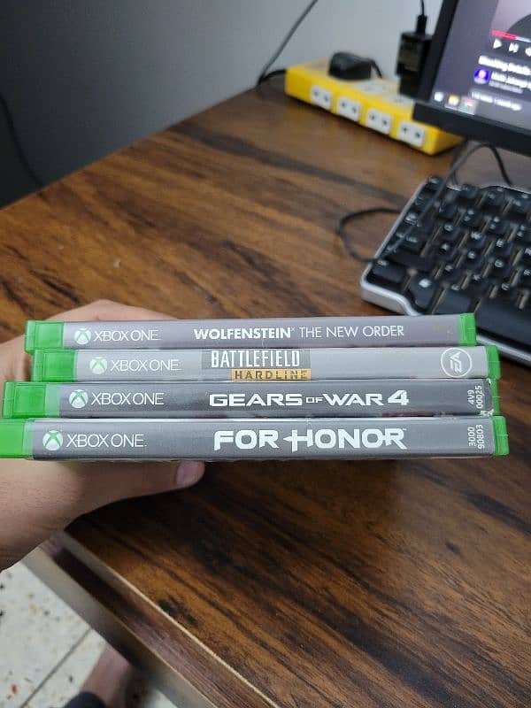 Selling 4 Games Xbox One 1