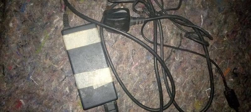 Laptop charger ASUS ORIGINAL USED 2