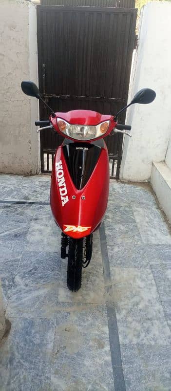 Honda Scooty new condition 4