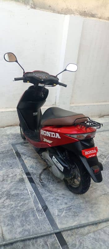 Honda Scooty new condition 6