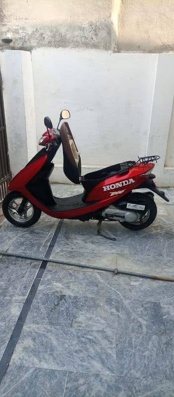 Honda Scooty new condition 7