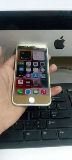 IPHONE 7 NON PTA . . . . . Silver Colour