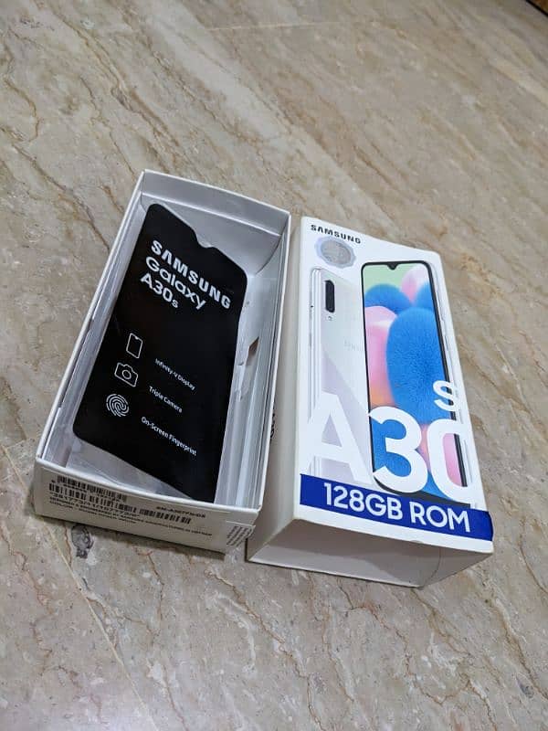 Samsung Galaxy A30s with Original Box 6