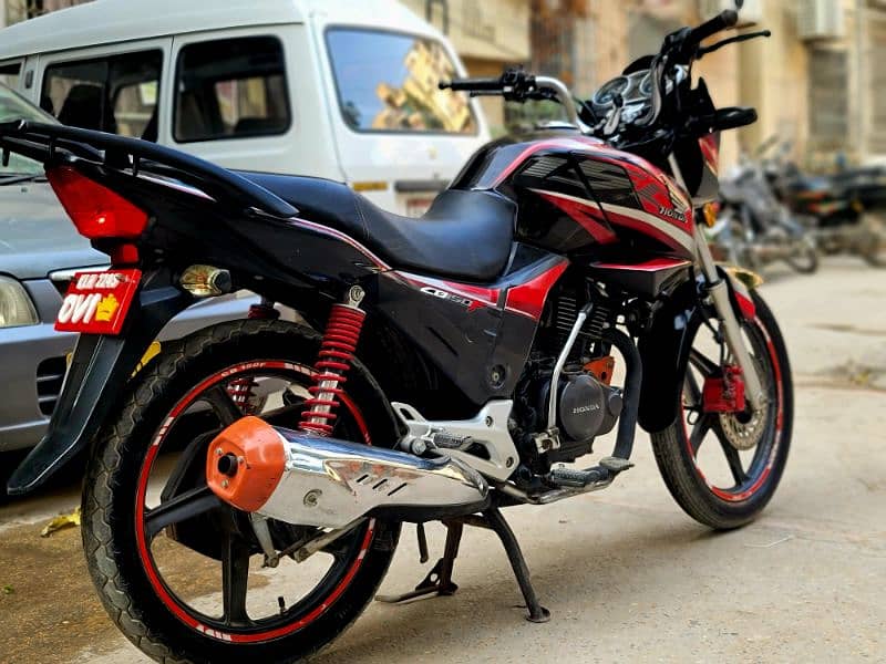 Honda CB 150F 2018 Well maintained 0*3*3*4*2*0*7*7*8*5*3 22 11