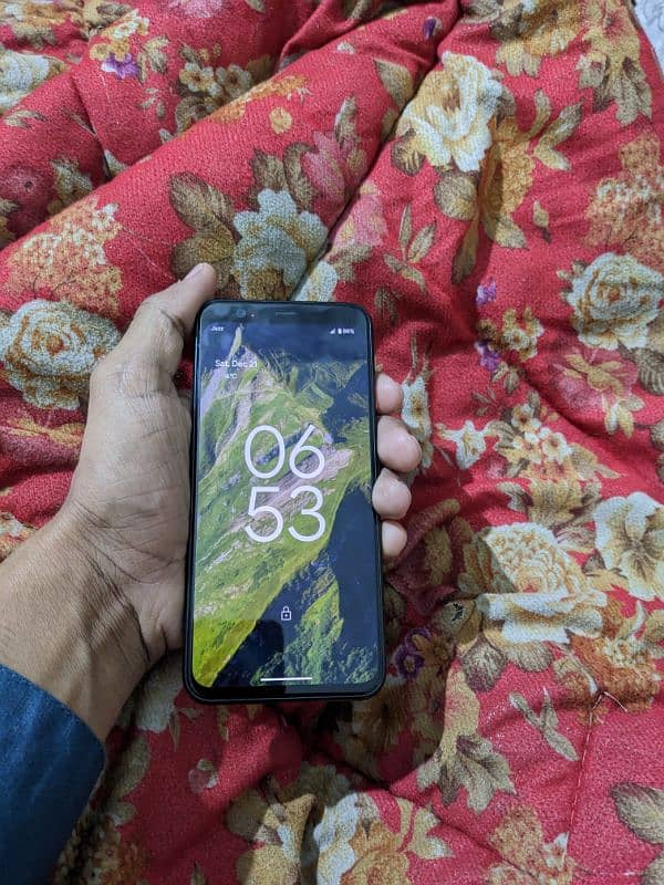 Google pixel 4 10/10 Condition original phone ha 6/64 (03199491927) 1