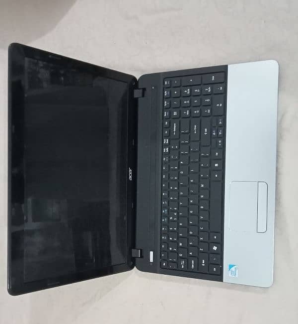 Acer laptop E1-531 1