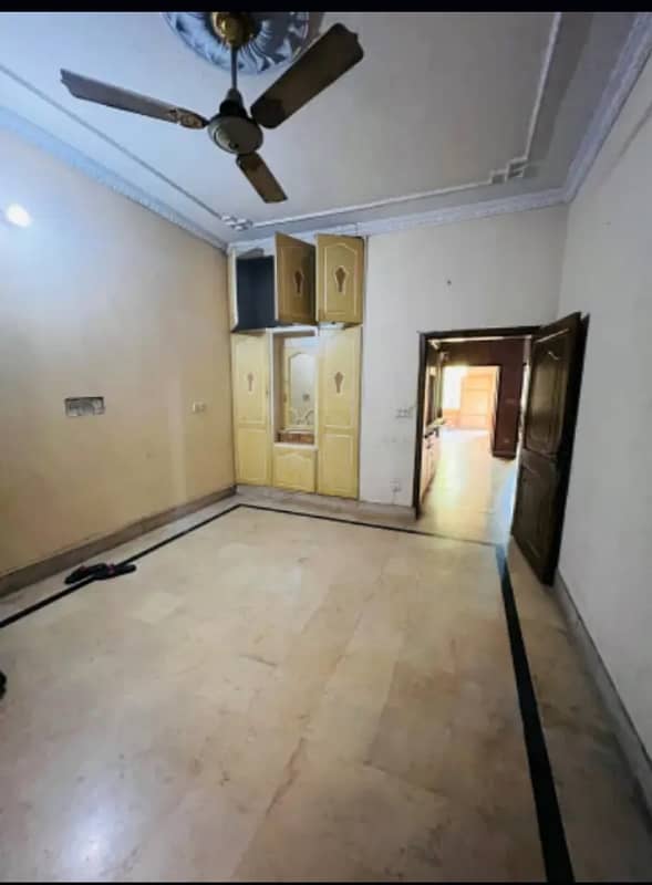 10 Marla Upper Portion For Rent In Sabzazar Scheme In Hot Location 3