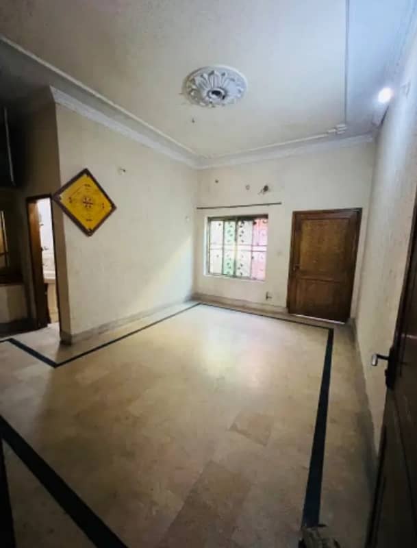 10 Marla Upper Portion For Rent In Sabzazar Scheme In Hot Location 4