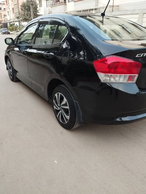 Honda City IVTEC Automatic Model 2011 3