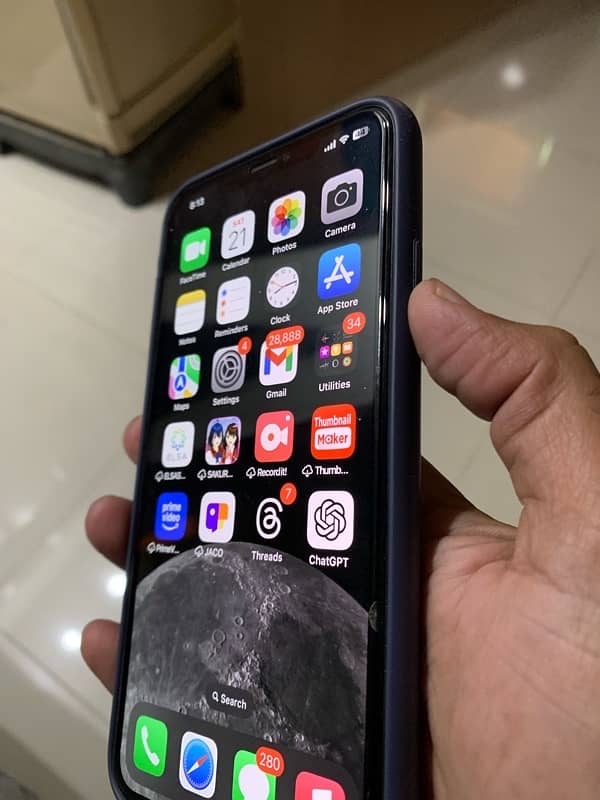 iphone 11 pro max  265 PTA approved 2