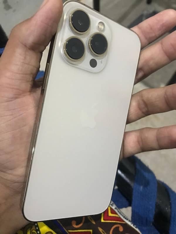 iPhone 13 pro 0