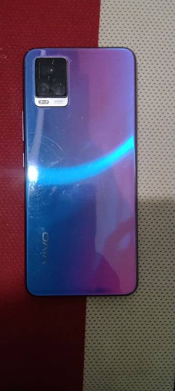 vivo v20 8+4/128 3