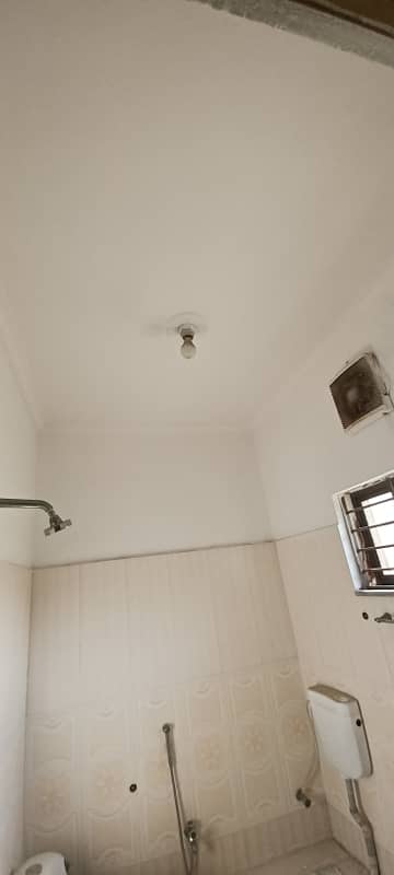 14marla 6beds neat and clean house for rent in G 14 4 islamabad 2