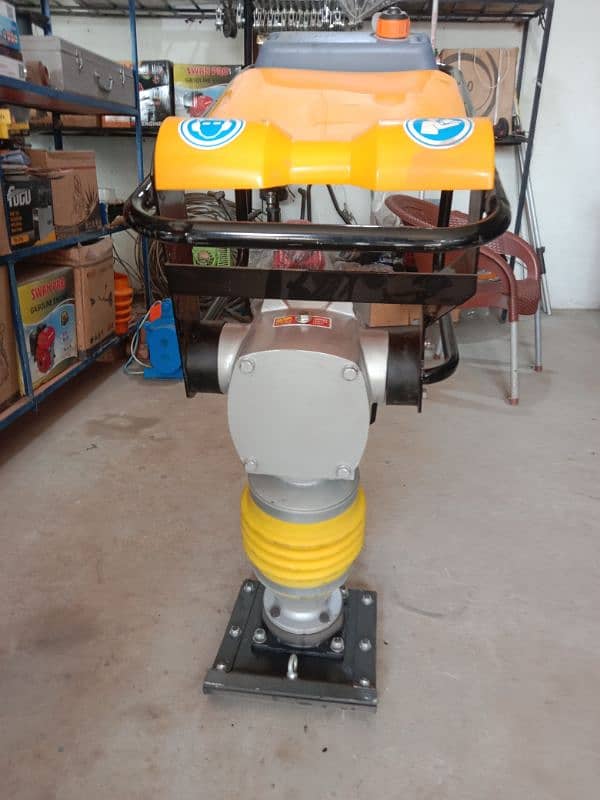 plate compactor/tempting remmar jumper/compaction tool's/dormat. 5