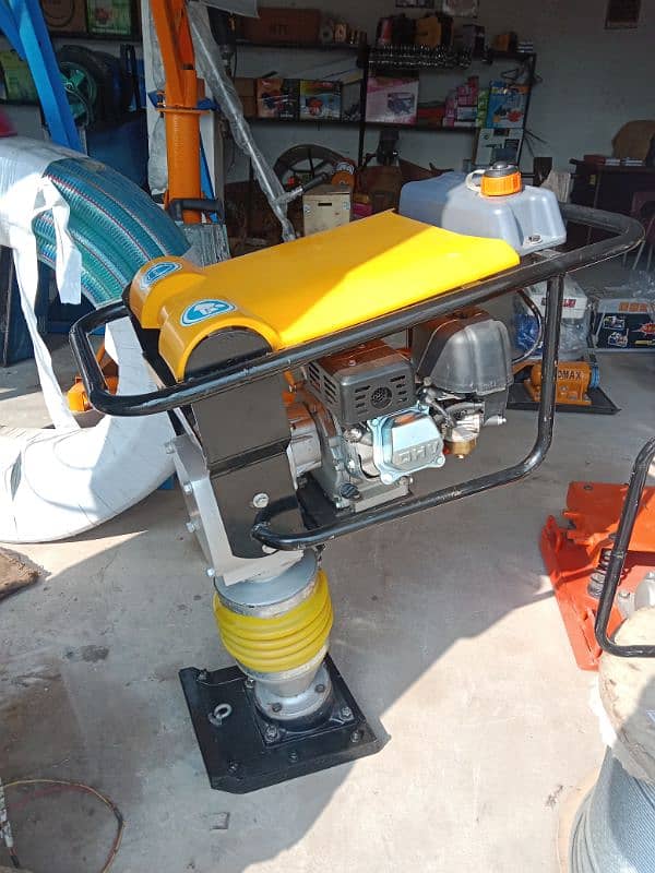 plate compactor/tempting remmar jumper/compaction tool's/dormat. 7