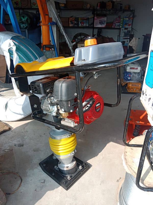 plate compactor/tempting remmar jumper/compaction tool's/dormat. 8