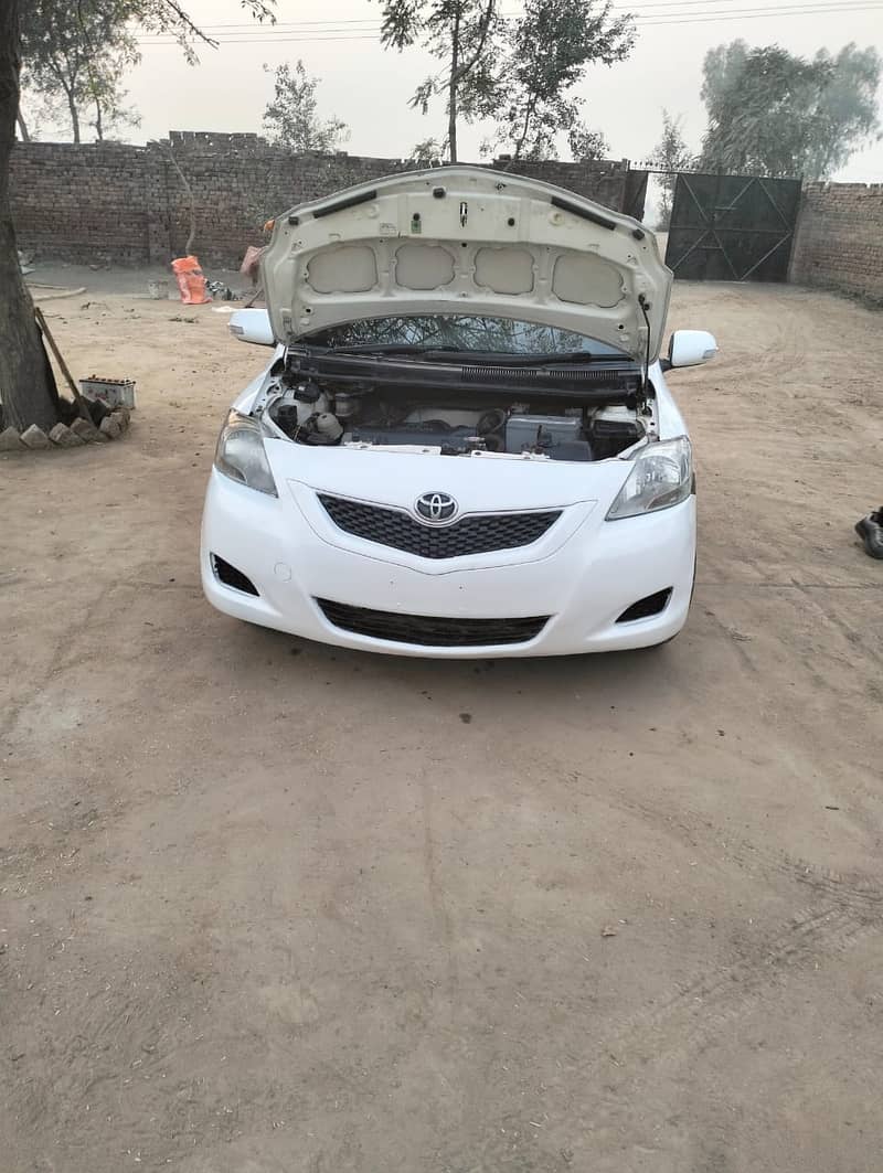 Toyota Belta 2006/11 ٹوٹل جینون 13