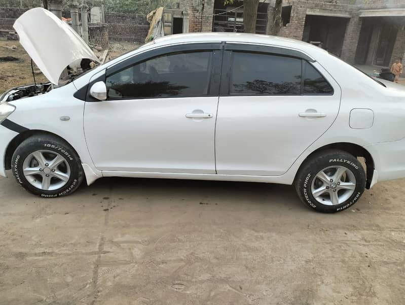 Toyota Belta 2006/11 ٹوٹل جینون 16