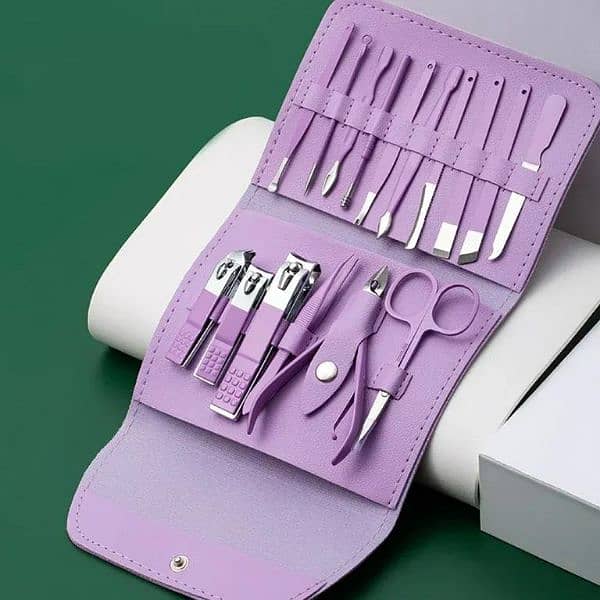 manicure kit 1