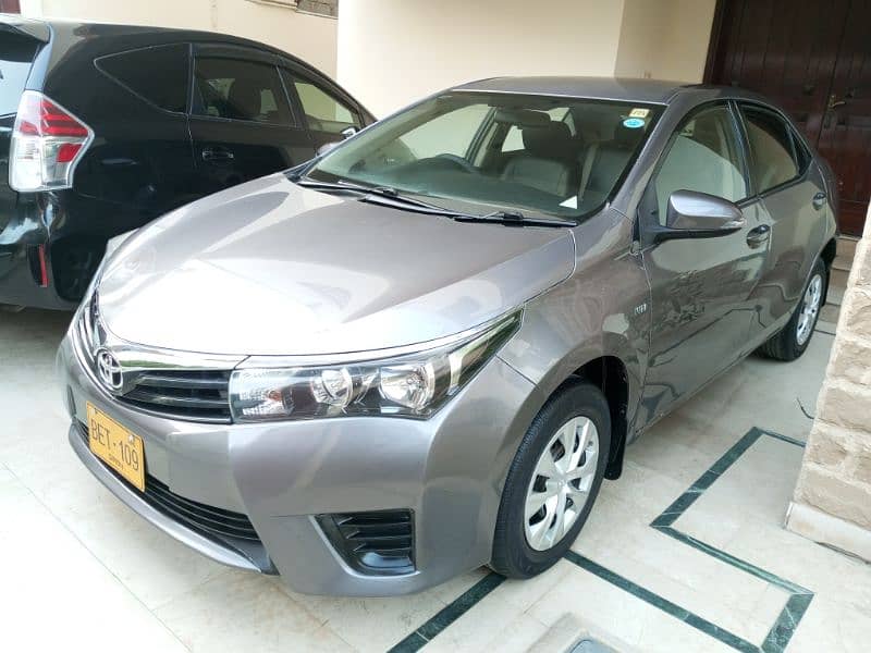 Toyota Corolla GLI 2015 Automatic Outclass Original in DHA Karachi 3