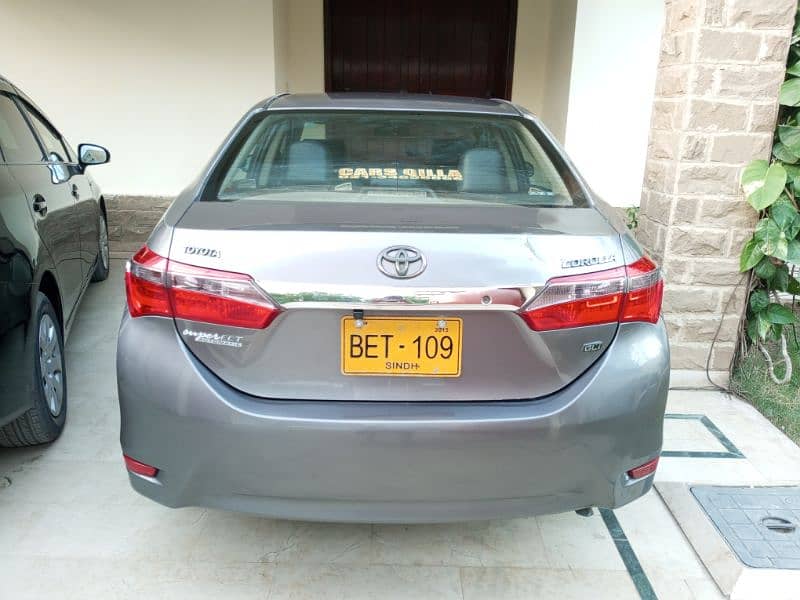 Toyota Corolla GLI 2015 Automatic Outclass Original in DHA Karachi 9