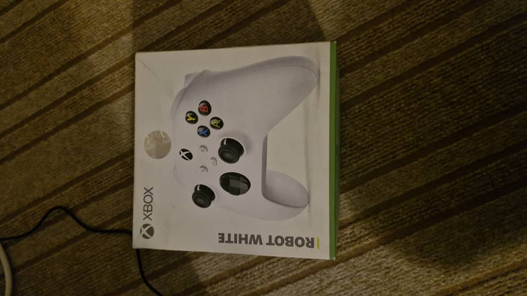 XBOX SERIES S full genuine, all accessories 2