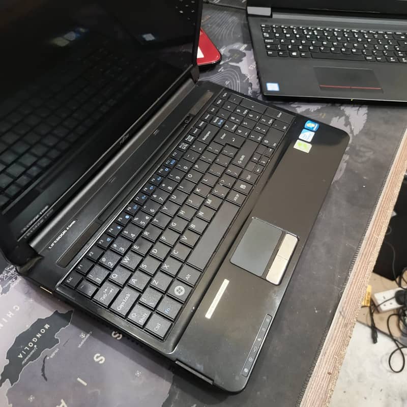 Fujitsu LIFEBOOK AH530 Laptop Core 2 Duo 250GB HDD 4GB Ram 5