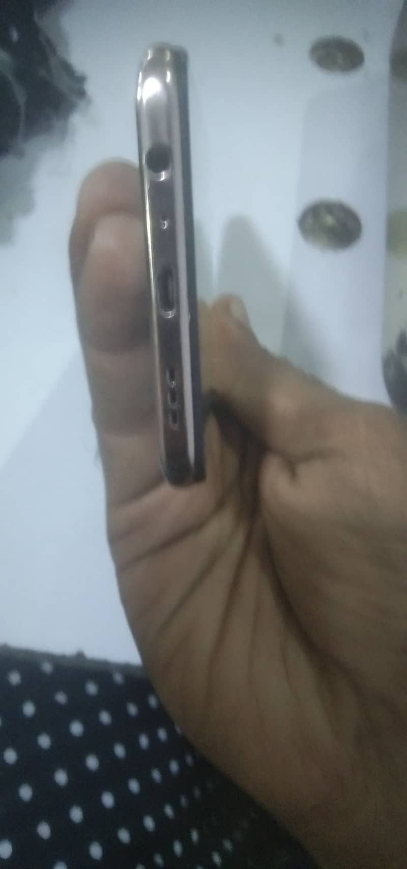 I want to sell or exchange my oppo f11 8 GB 256 2