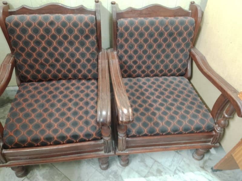 5 Seater sofa in good condition 1