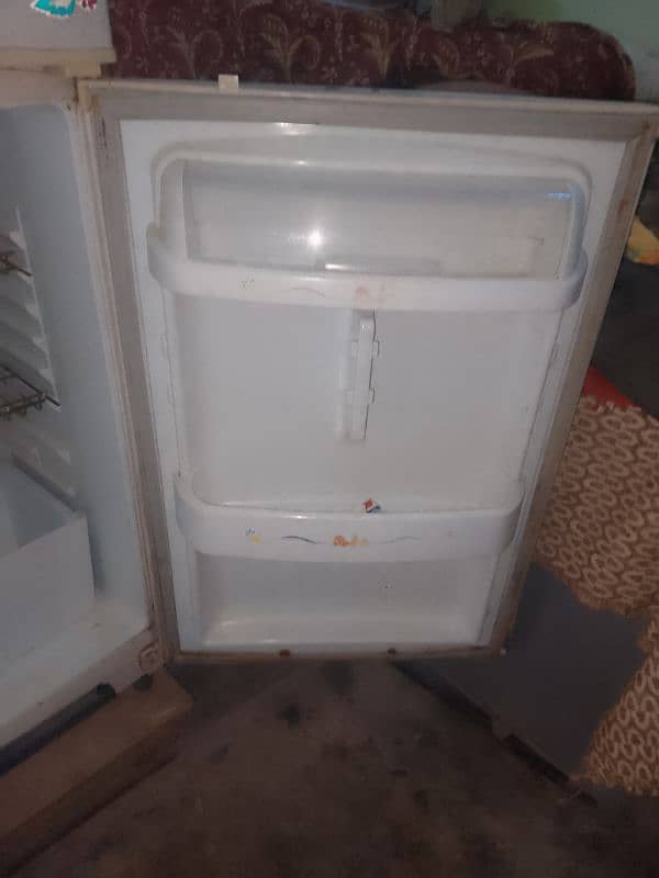 fridge for sale normal condition hai direct call 03131122145 wathsap 2