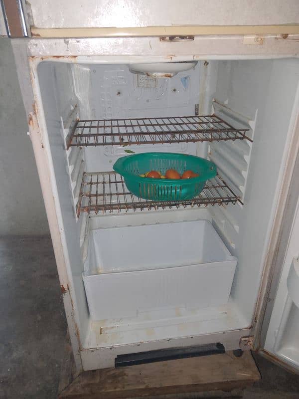 fridge for sale normal condition hai direct call 03131122145 wathsap 4