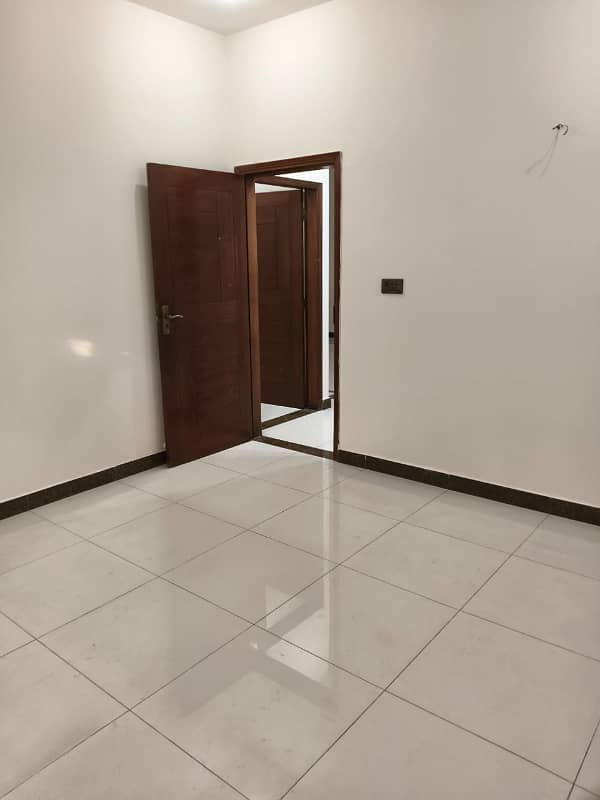 4 Bed DD flat 1st floor in DHA phase 2 ext0322.5996882 0