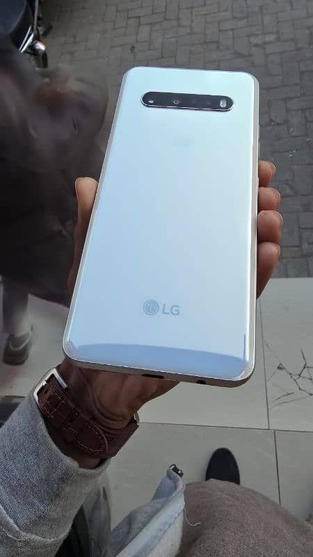 LG v60 8gb ram 128gb rom 4