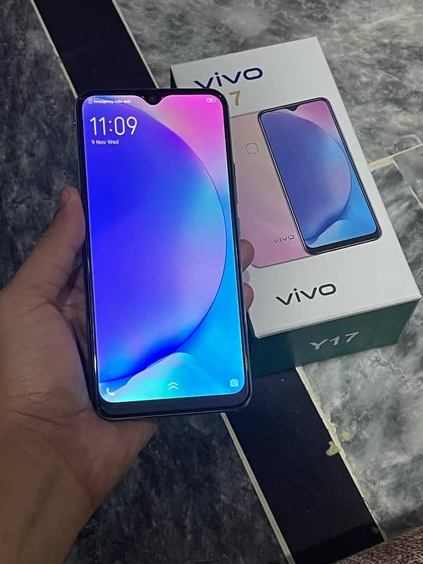 vivo y17. Memory 8/256gb. 4