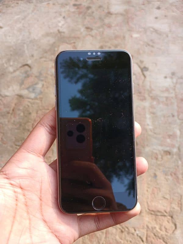 Iphone 6 16 GB NON PTA 9