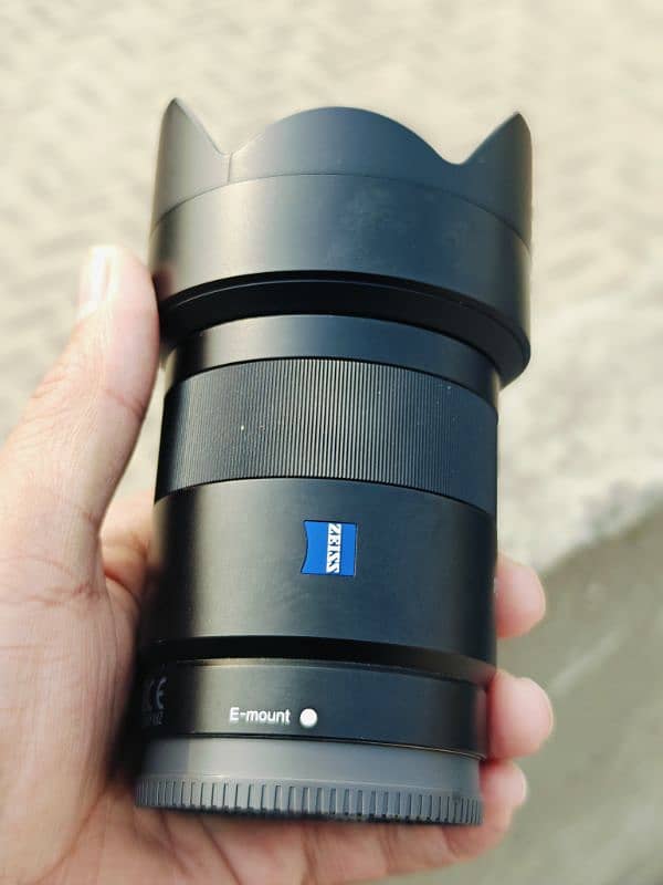 SONY  Sonnar T* FE 55mm F1.8 ZA 4