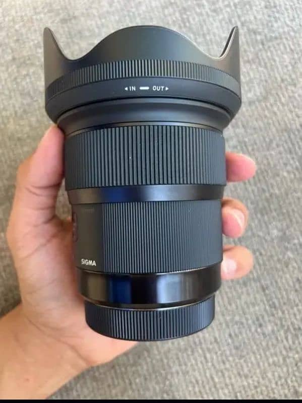 Sigma 85 mm 1.4 DG HSM art lens (Canon) 10