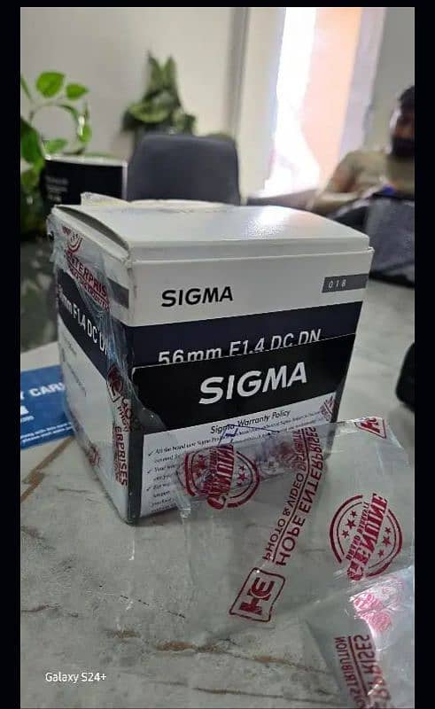 Sigma 85 mm 1.4 DG HSM art lens (Canon) 16