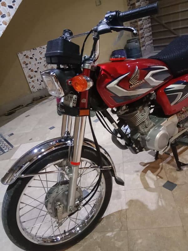 HONDA 125 NEW CONDITION 1