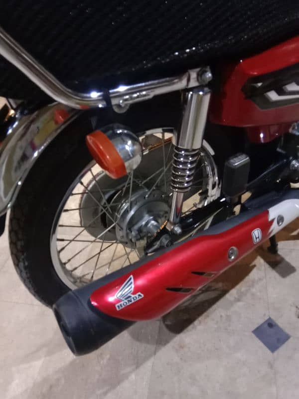 HONDA 125 NEW CONDITION 3