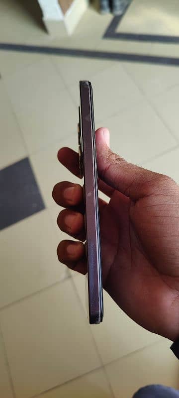 VIVO Y 27s 3