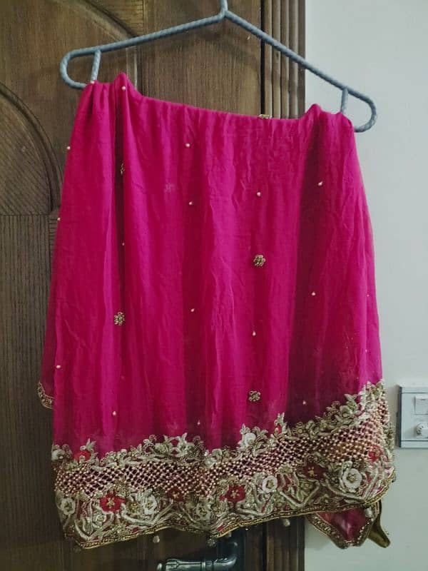 Bridal Lehnga serious buyers contact plz 1