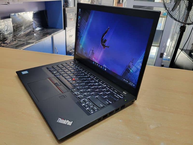 Lenovo T470s - i5 6th Gen - 8/256 1