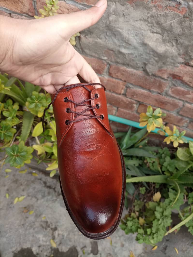 Shoes abhi bilkul new box pack ha Size 8 8