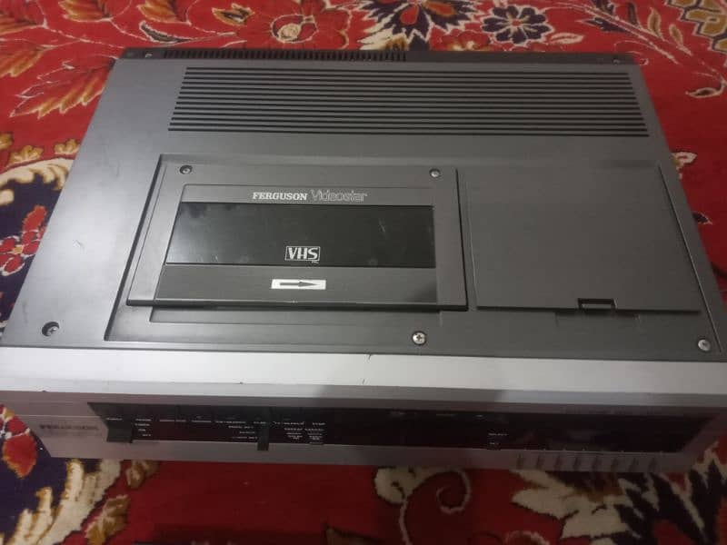 ferguson old model vcr ok and new condition full working 2