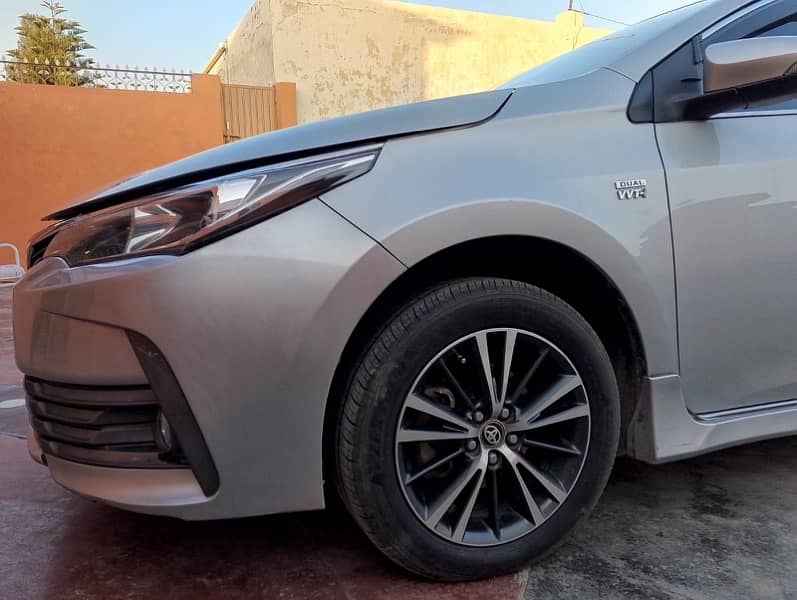 Toyota Corolla Altis 1.6 2017 4