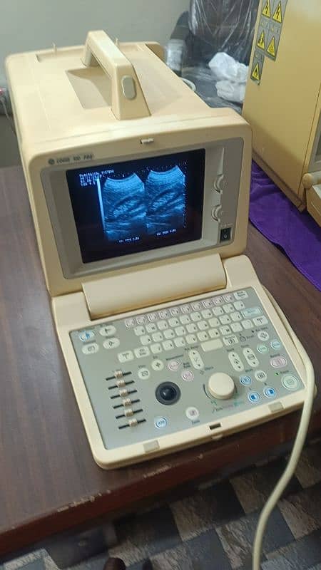 Ultrasound machine 4